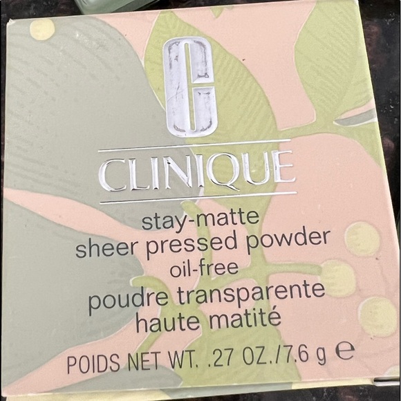 (2) NEW Clinique Stay-Matte Sheer Finish Pressed Powder (Stay Sienna 21) - Picture 9 of 10